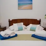 Adonis Naxos 호텔