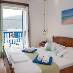 Adonis Naxos