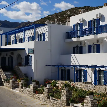 Adonis Naxos 2*