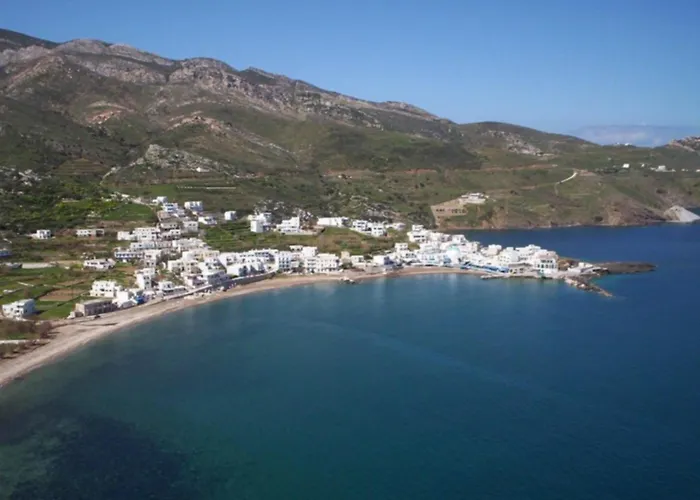 מלון Adonis Naxos 2*