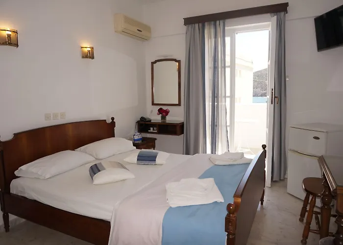 Adonis Naxos מלון אפולון