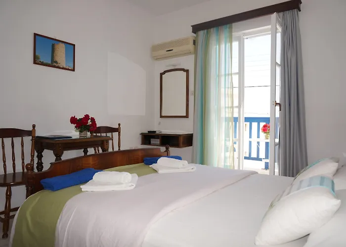 Adonis Naxos מלון אפולון