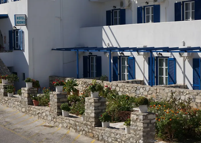 Hotel Adonis Naxos 2*