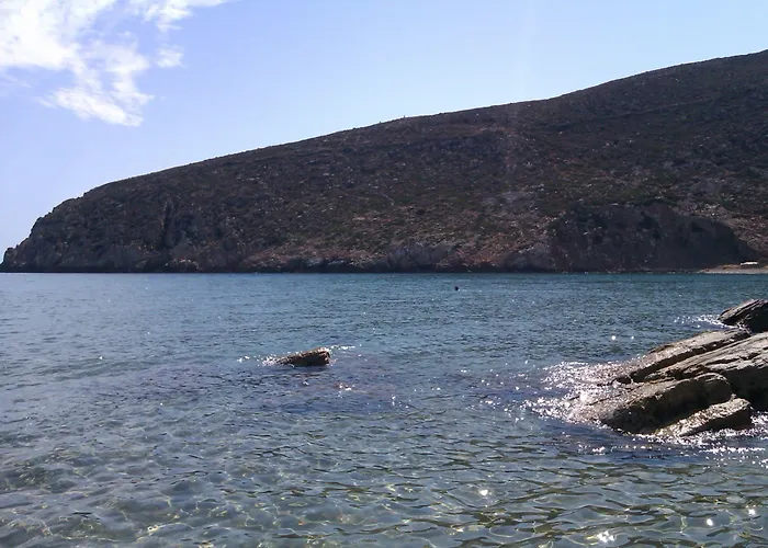 Adonis Naxos מלון 2*